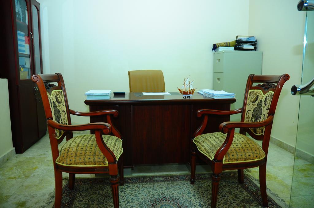 Al Faisal Hotel Suites Сур Екстер'єр фото